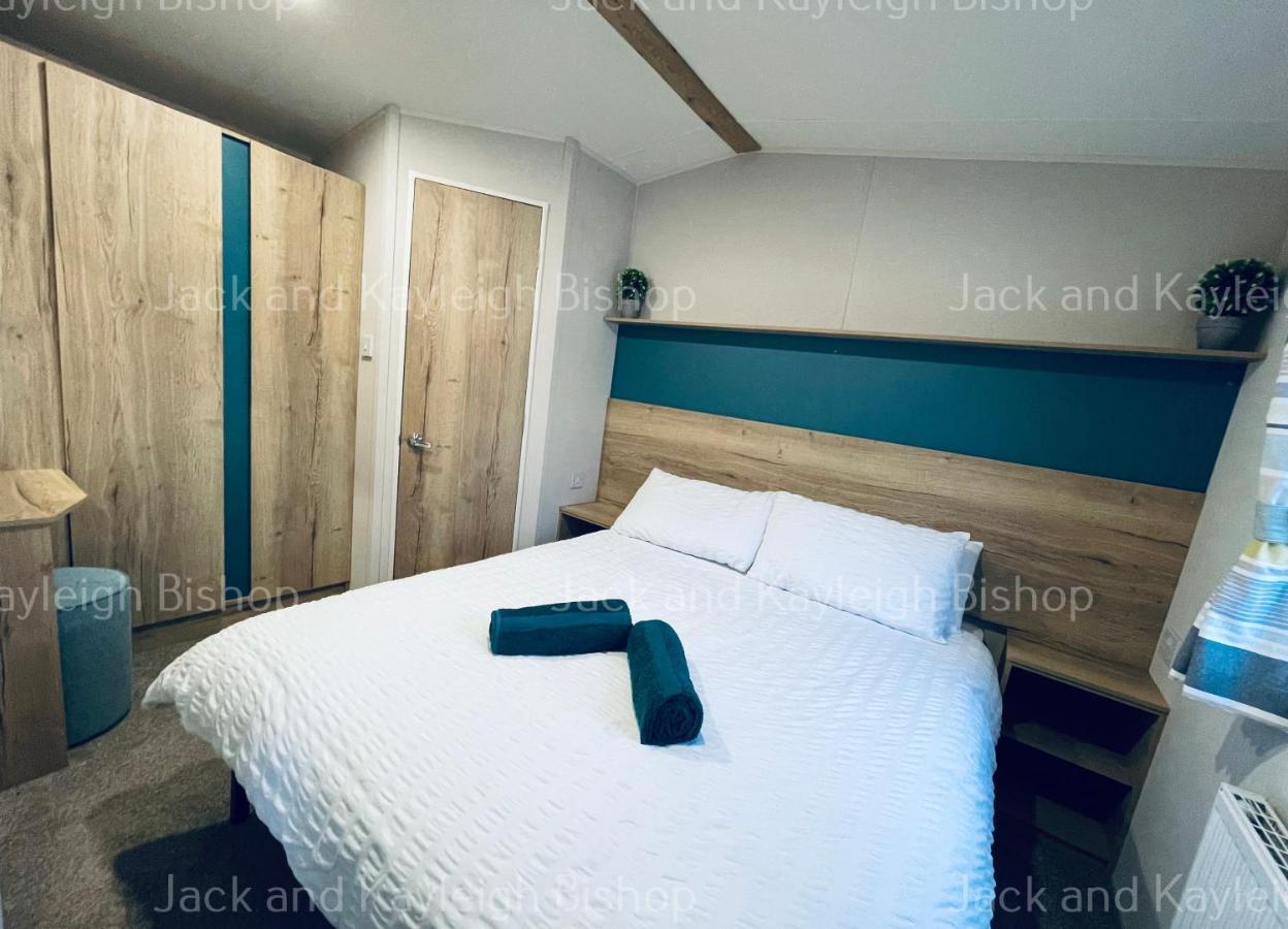 3-Bedroom Holiday Home With Valley Views New Quay Buitenkant foto