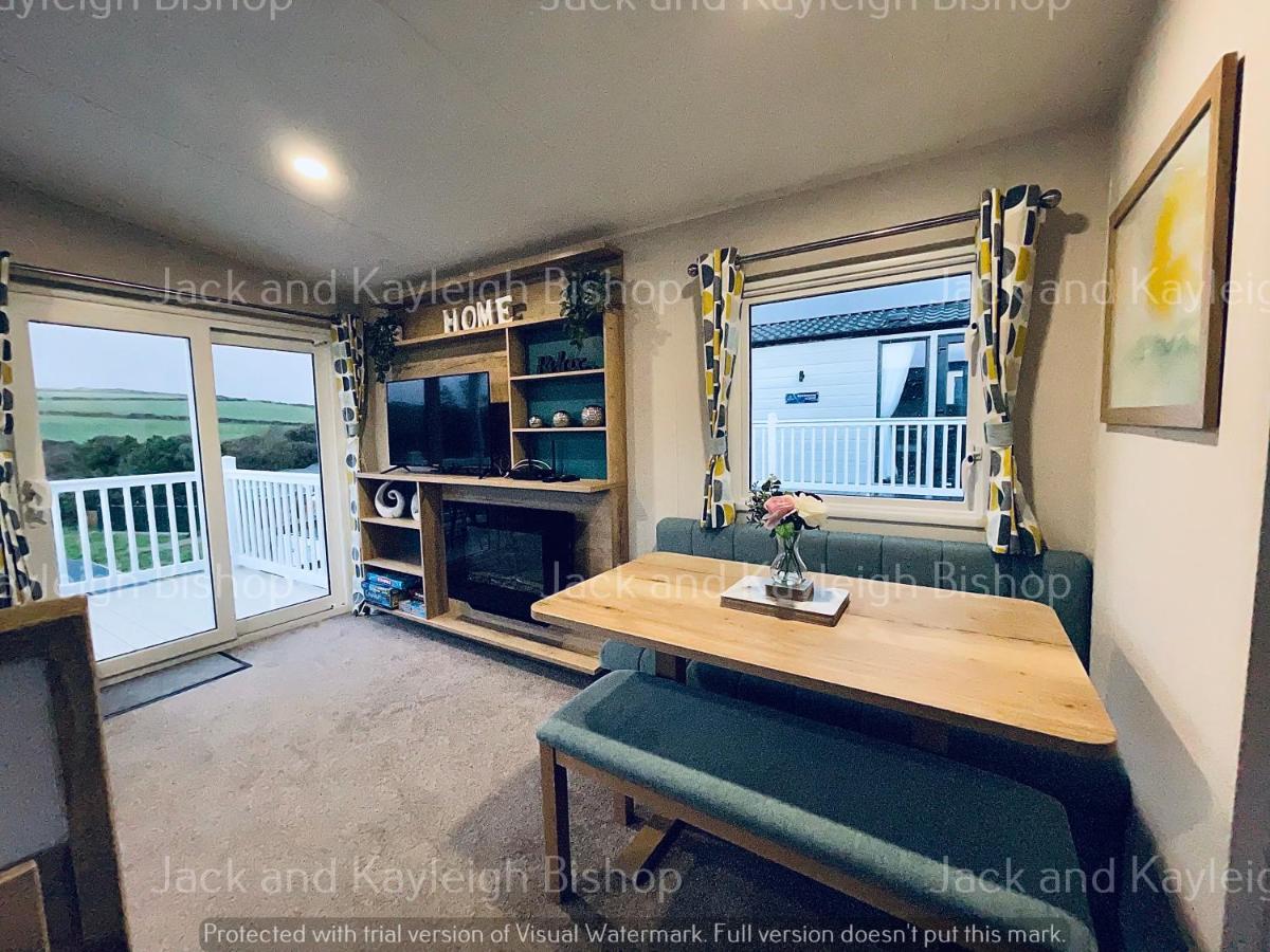 3-Bedroom Holiday Home With Valley Views New Quay Buitenkant foto